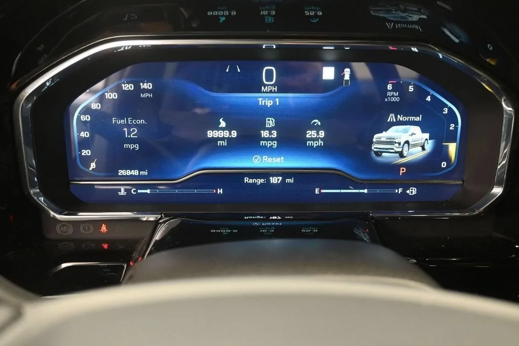 2023 Chevrolet Silverado 1500 RST photo 11