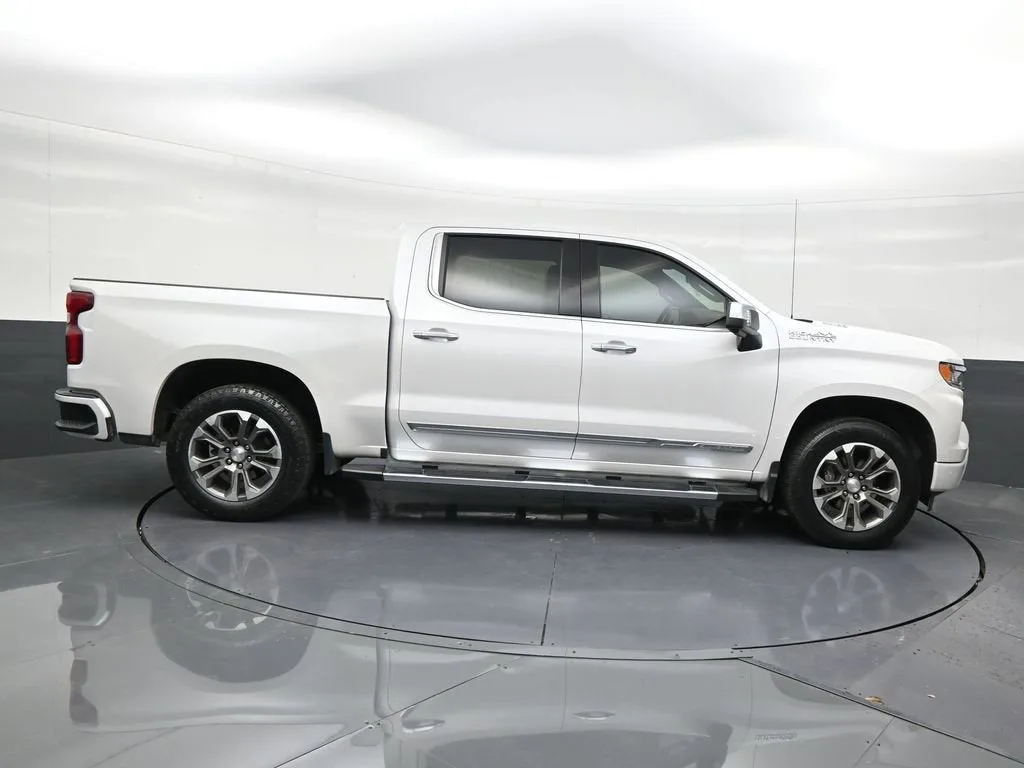 2024 Chevrolet Silverado 1500 High Country photo 6