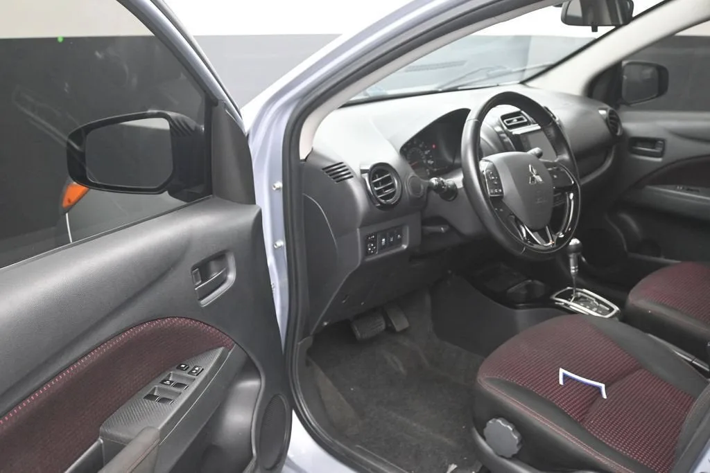 2023 Mitsubishi Mirage G4 Black Edition photo 11