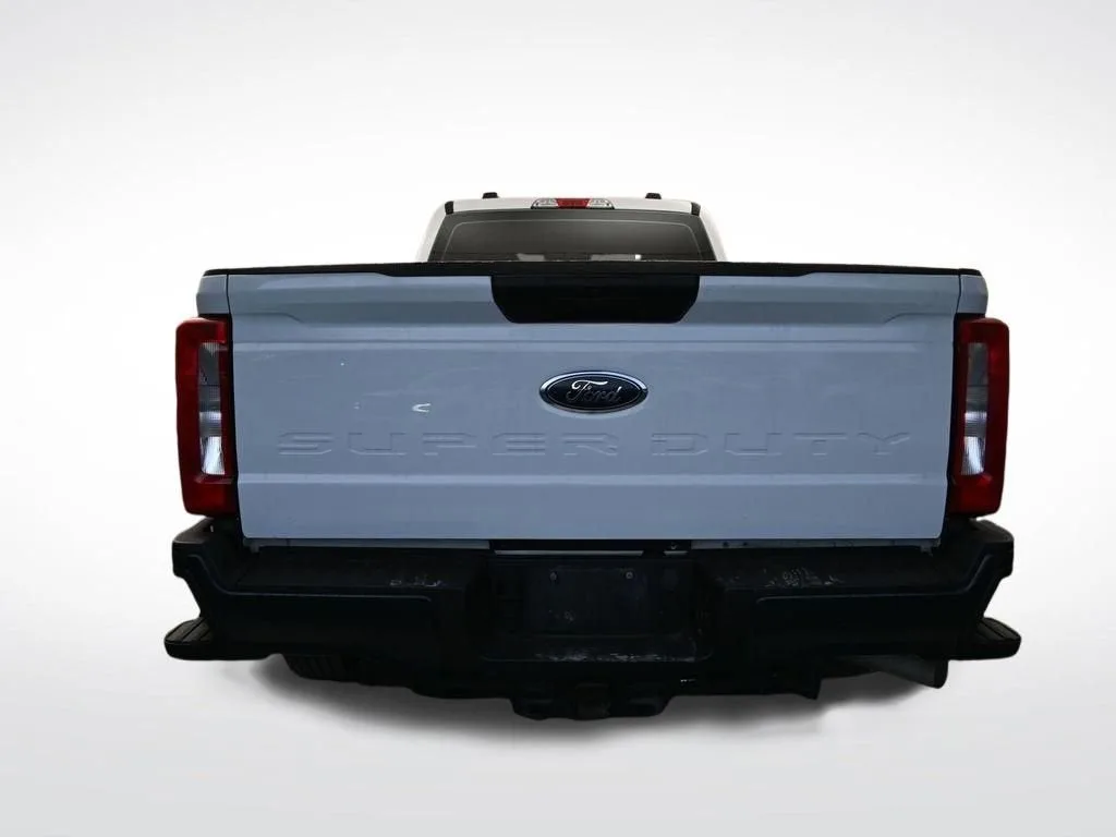 2024 Ford F-250 XL photo 9