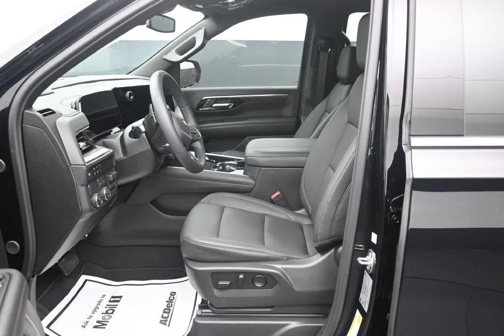 2026 Chevrolet Tahoe LT photo 9