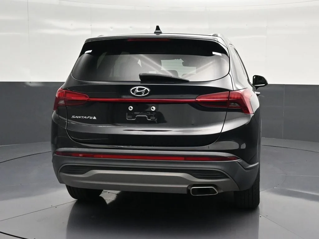 2021 Hyundai Santa Fe SE photo 2