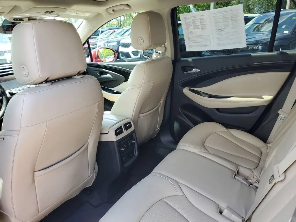 2017 Buick Envision Essence photo 11