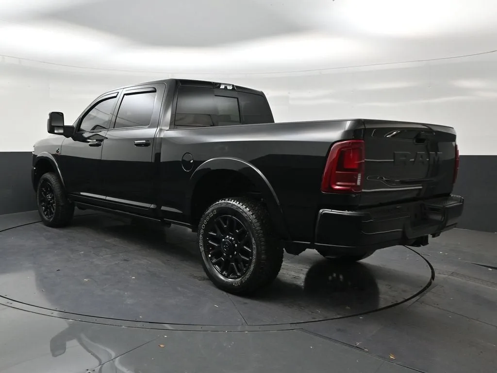 2026 RAM 2500 Limited Crew Cab 4x4 6'4" Box photo 3