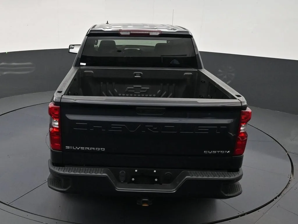 2022 Chevrolet Silverado 1500 Custom photo 12