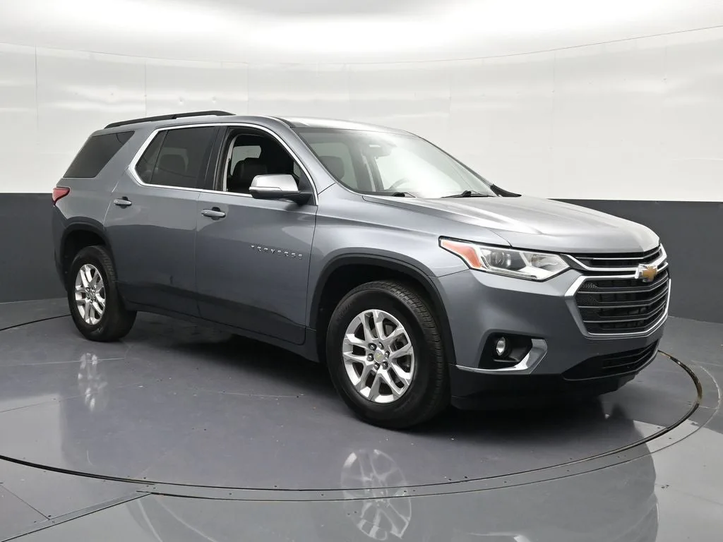 2021 Chevrolet Traverse LT Leather photo 5