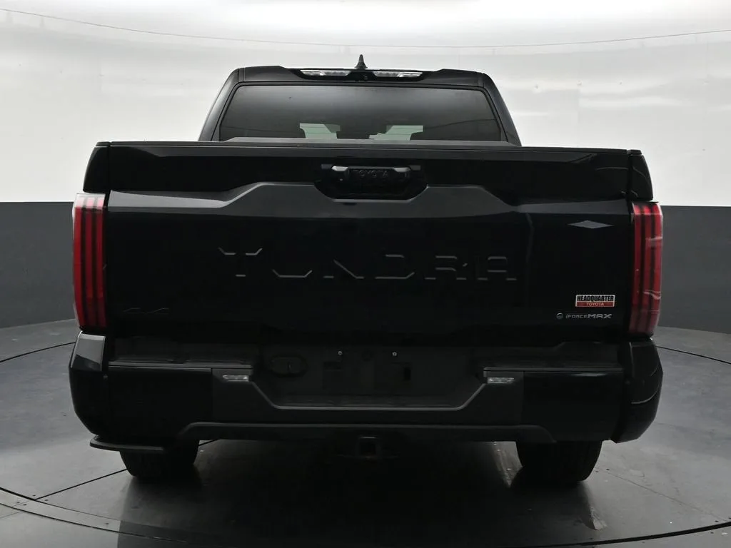 2025 Toyota Tundra Hybrid Platinum Hybrid CrewMax 5.5' Bed photo 4