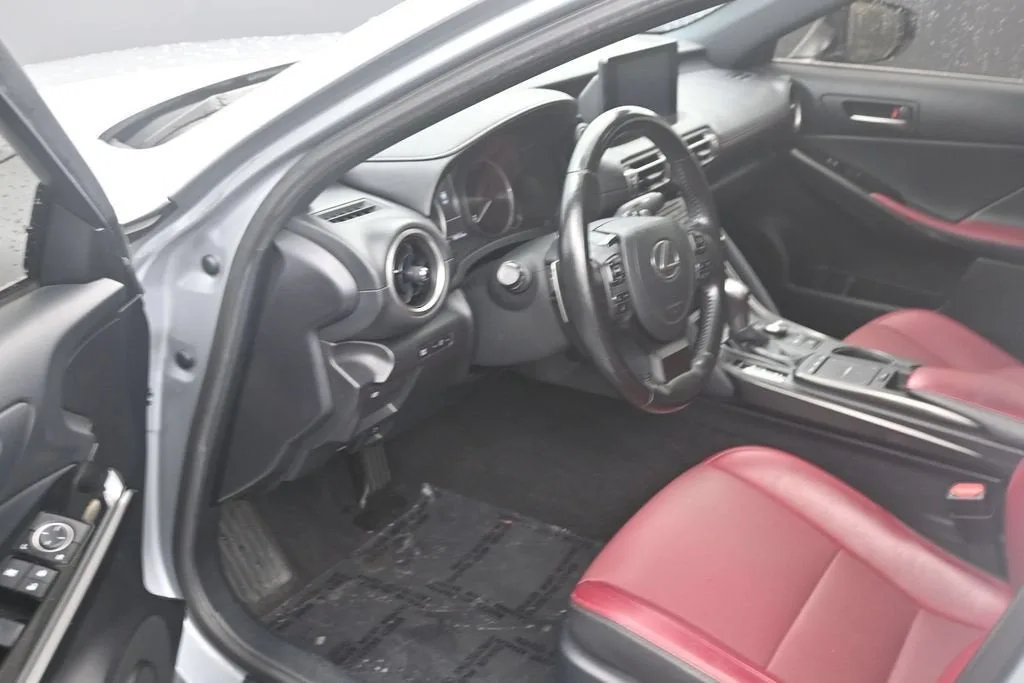 2021 Lexus IS 300 IS 300 photo 10