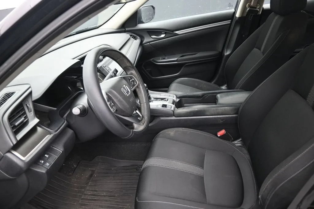 2019 Honda Civic Sedan LX photo 11