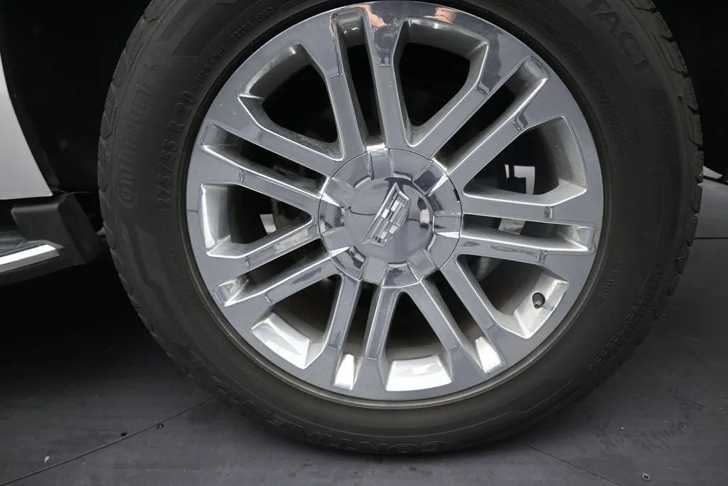 2020 Cadillac Escalade 2WD Standard photo 10