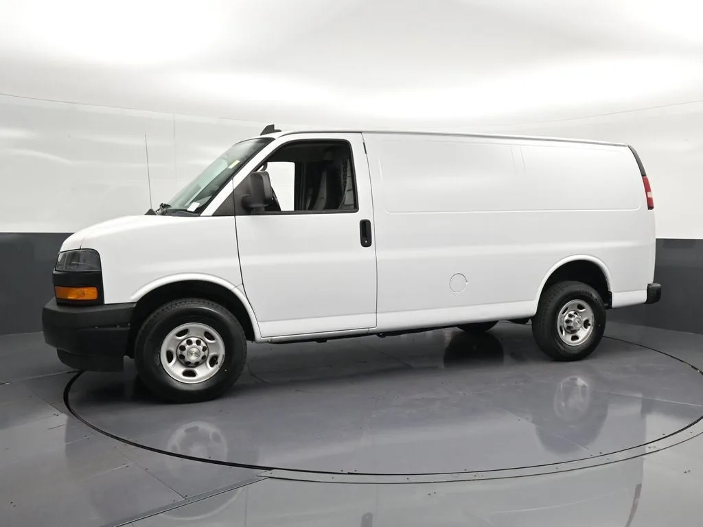 2022 Chevrolet Express 3500 Work Van Cargo photo 7