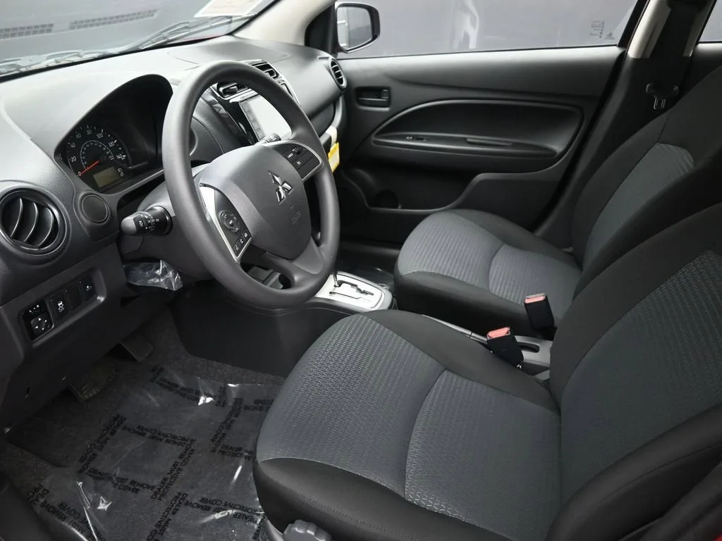 2024 Mitsubishi Mirage G4 ES photo 10