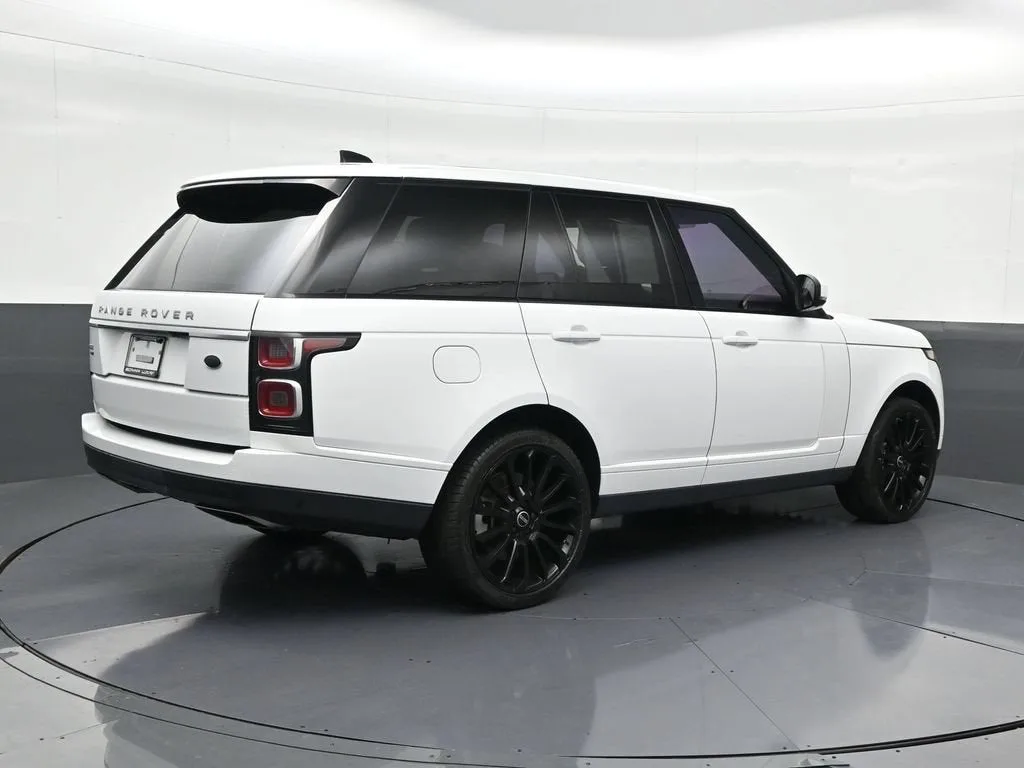 2020 Land Rover Range Rover HSE photo 5