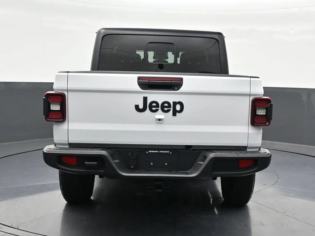 2025 Jeep Gladiator Sport S photo 4