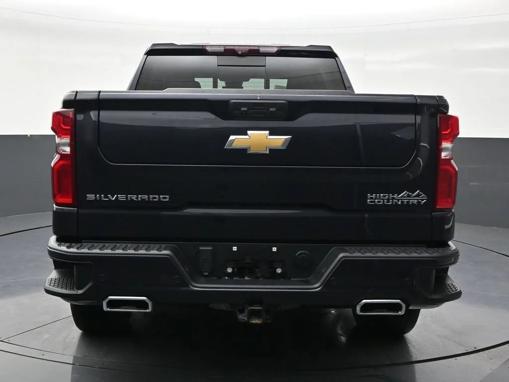 2024 Chevrolet Silverado 1500 High Country photo 4