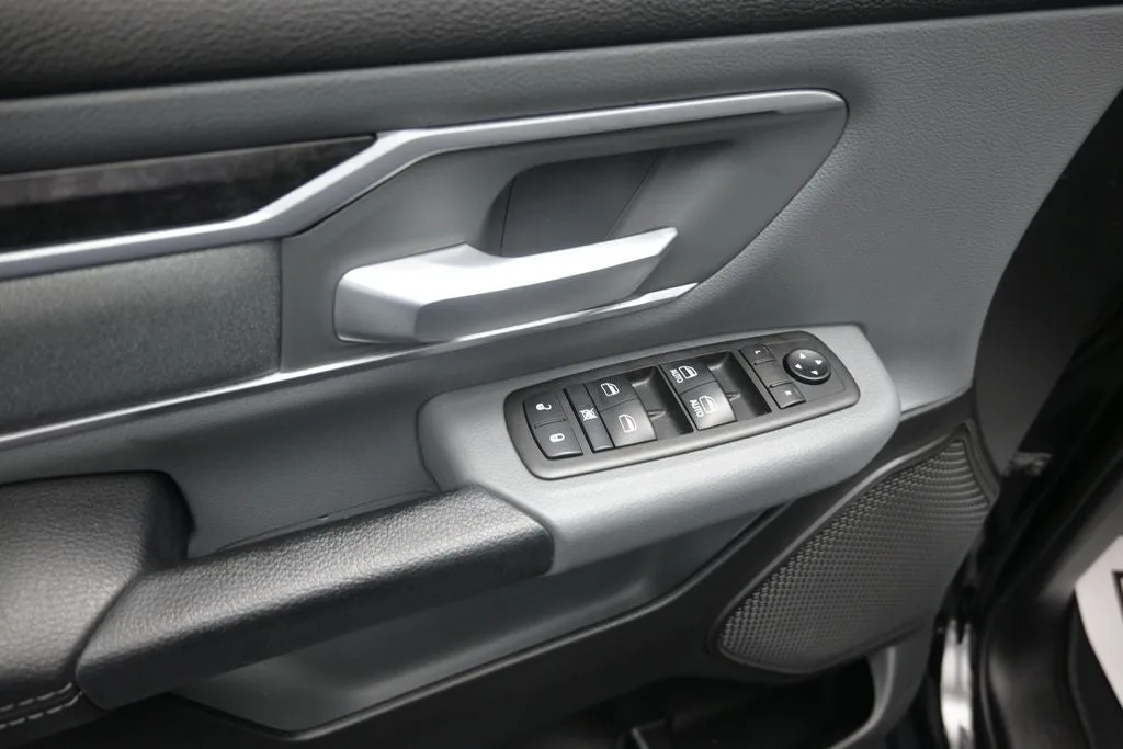 2021 RAM 1500 Big Horn/Lone Star photo 10