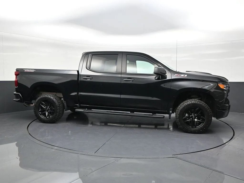2023 Chevrolet Silverado 1500 Custom Trail Boss photo 6