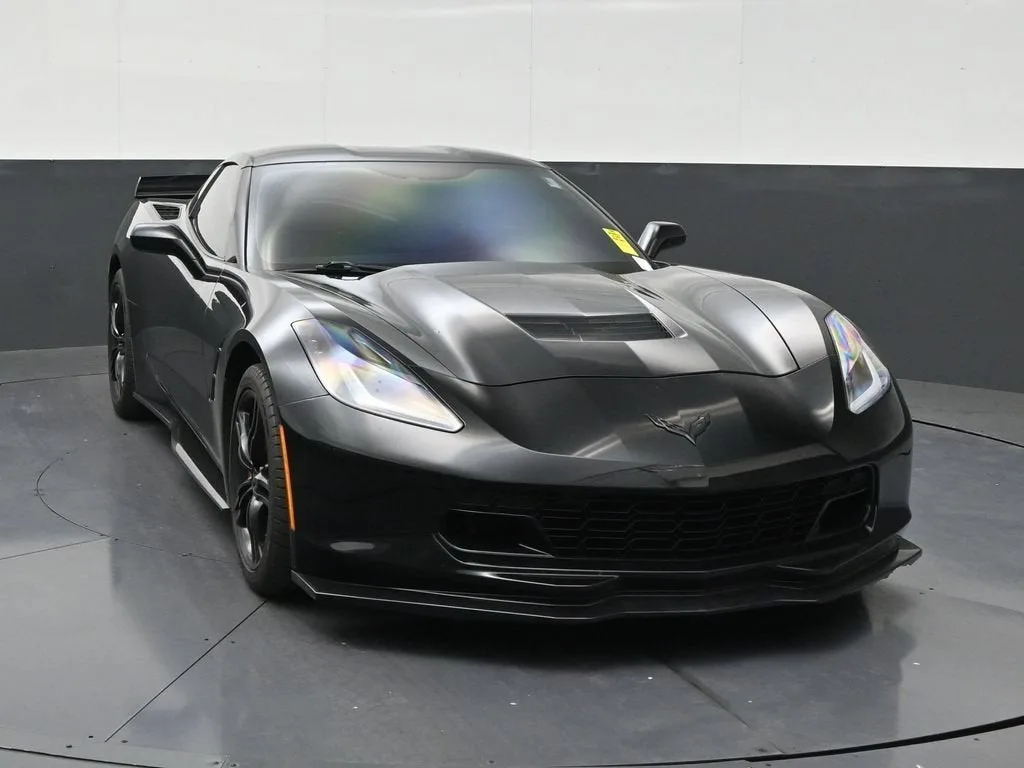 2016 Chevrolet Corvette Stingray 1LT photo 7
