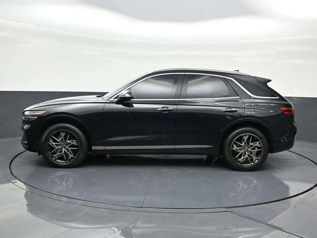 2022 Genesis GV70 2.5T AWD photo 2