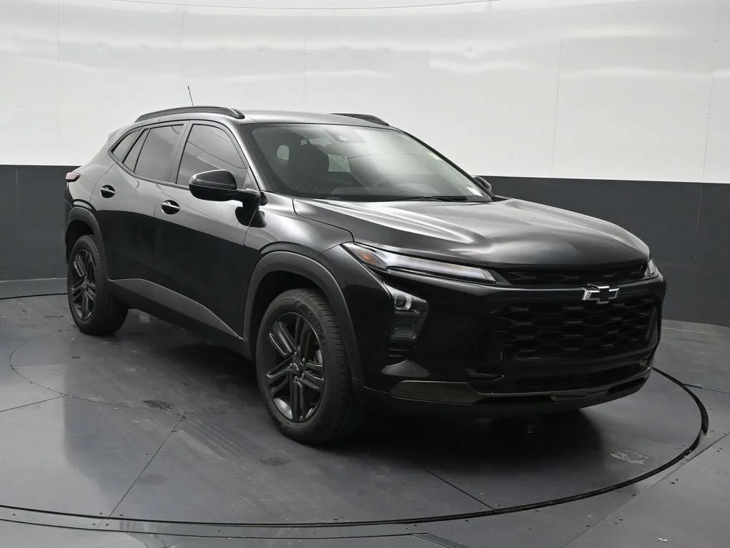2025 Chevrolet Trax ACTIV photo 8
