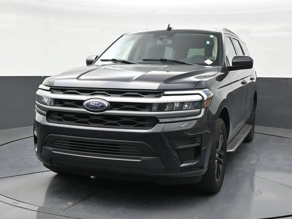 2023 Ford Expedition XLT photo 8