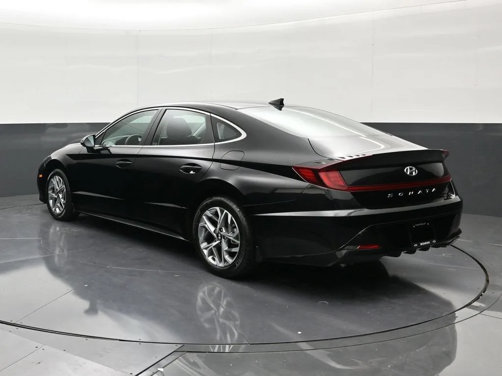 2023 Hyundai Sonata SEL photo 3