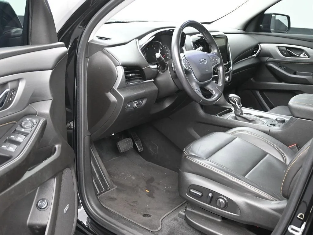 2021 Chevrolet Traverse RS photo 10