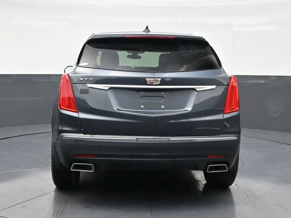 2019 Cadillac XT5 FWD photo 4