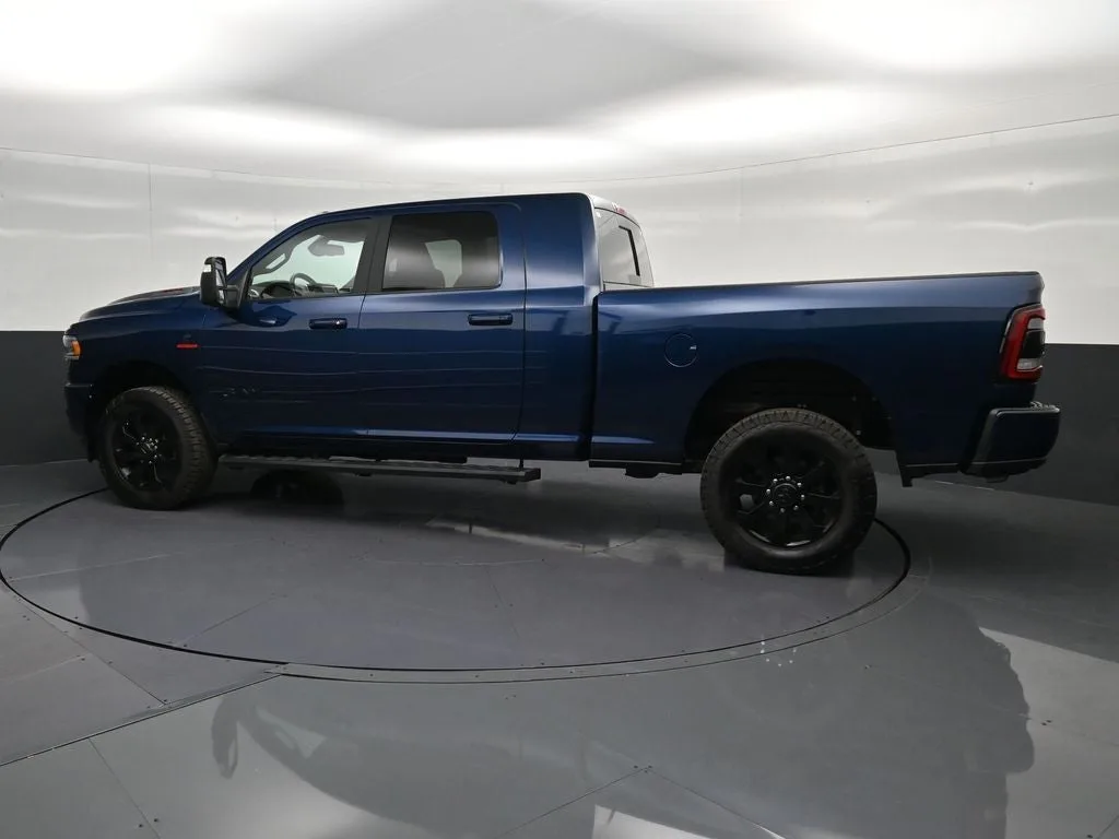 2024 RAM 2500 Laramie photo 8