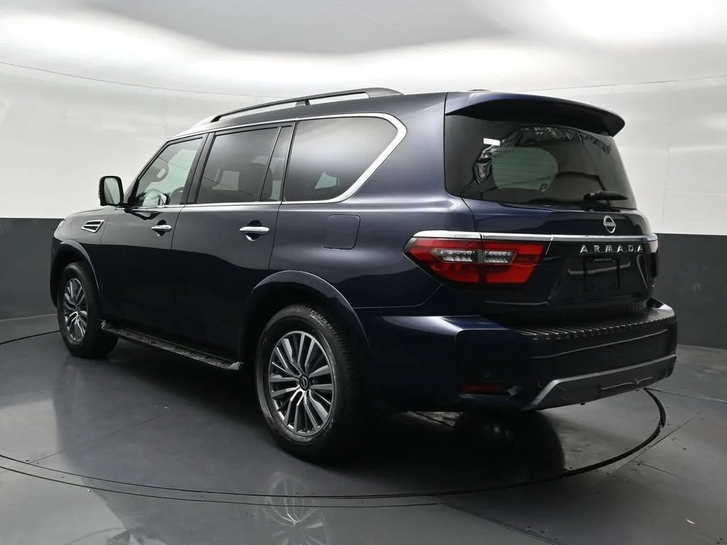 2023 Nissan Armada SL 2WD photo 3