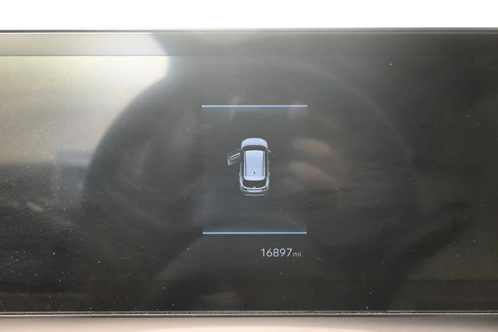 2025 Hyundai Tucson SEL photo 11