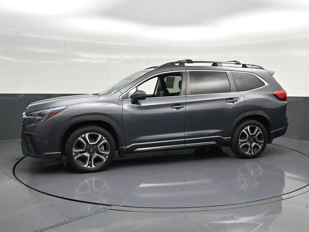 2023 Subaru Ascent Limited photo 7