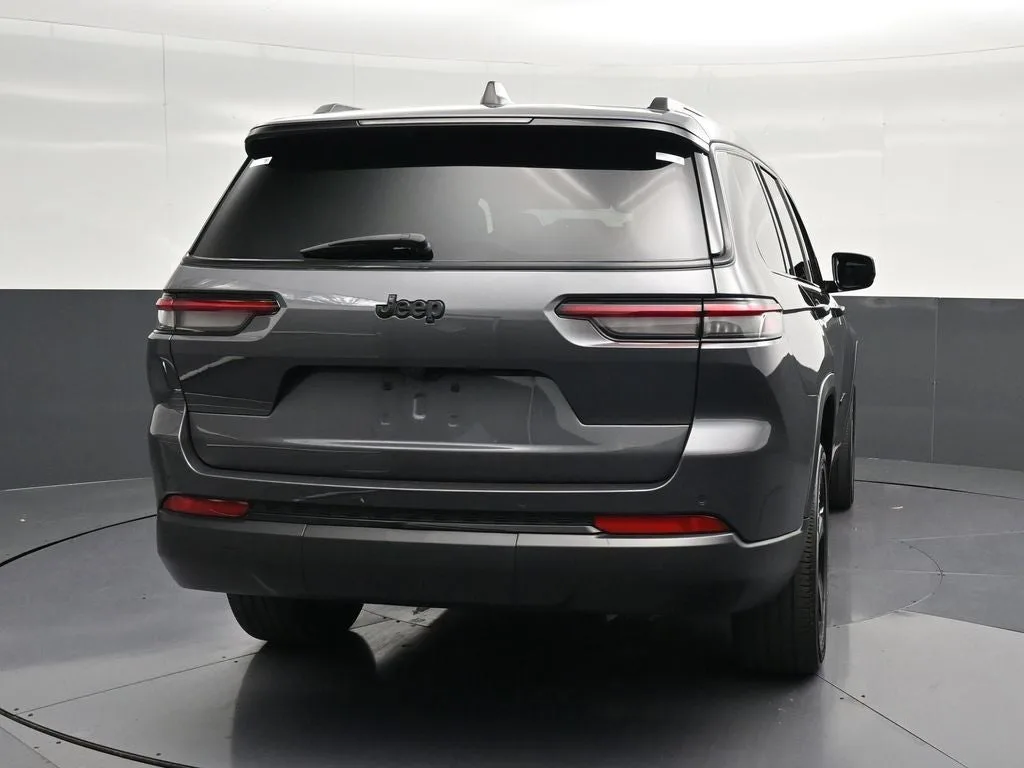 2023 Jeep Grand Cherokee L Altitude photo 2