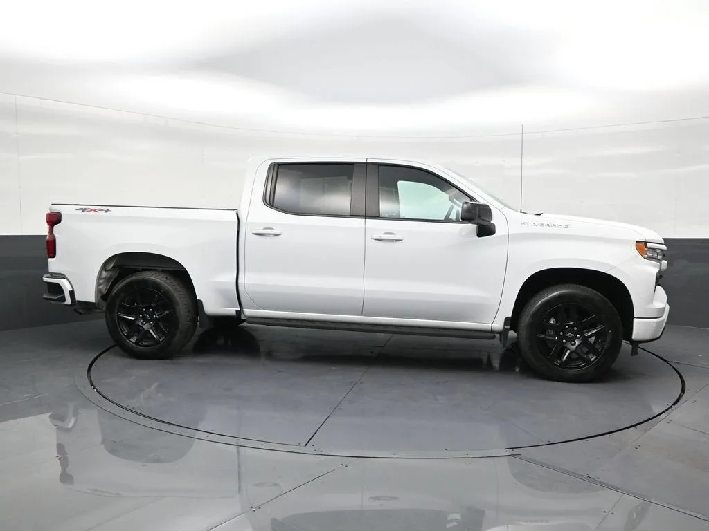 2022 Chevrolet Silverado 1500 RST photo 6