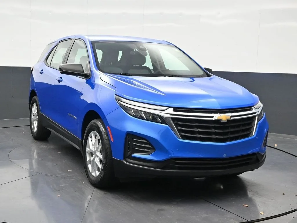 2024 Chevrolet Equinox LS photo 8