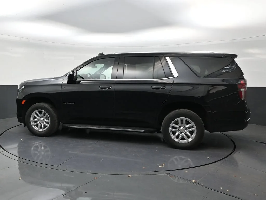 2024 Chevrolet Tahoe LS photo 2