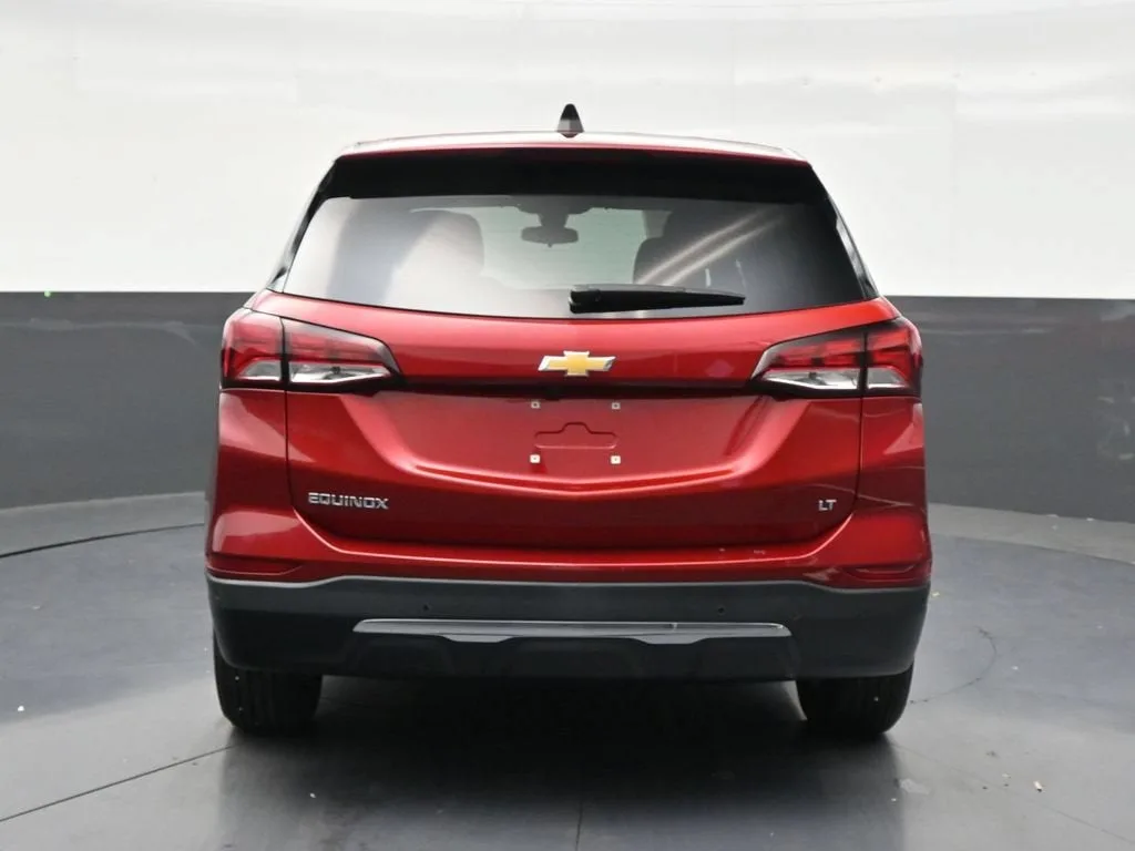 2023 Chevrolet Equinox LT photo 4
