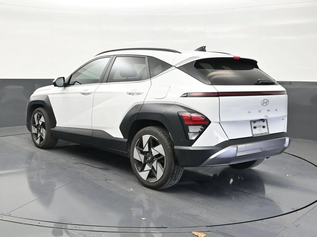 2024 Hyundai Kona Limited photo 3