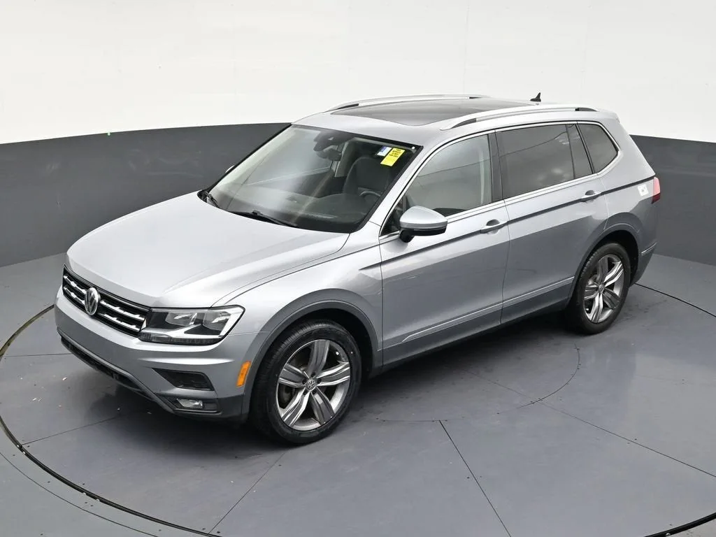 2021 Volkswagen Tiguan 2.0T SEL photo 12