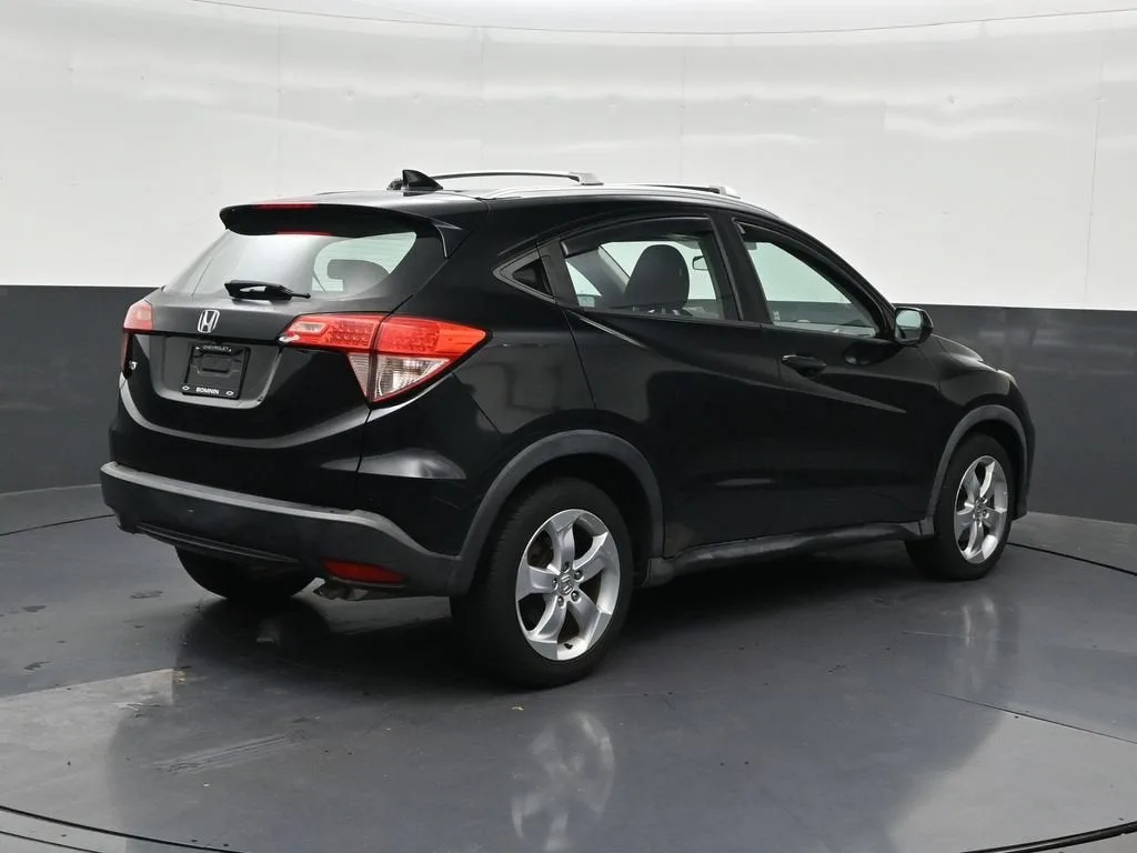 2016 Honda HR-V LX photo 5