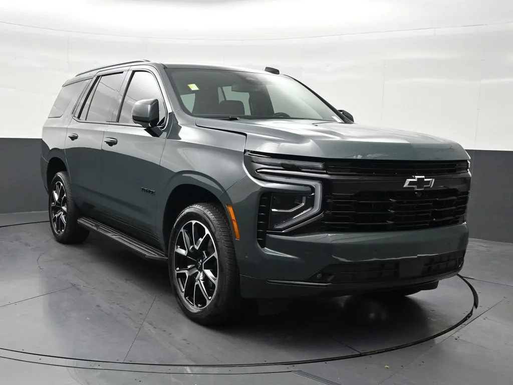 2026 Chevrolet Tahoe RST photo 8