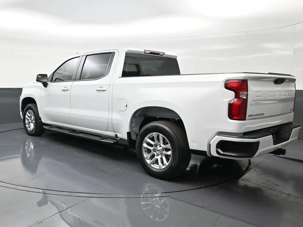 2023 Chevrolet Silverado 1500 RST photo 3