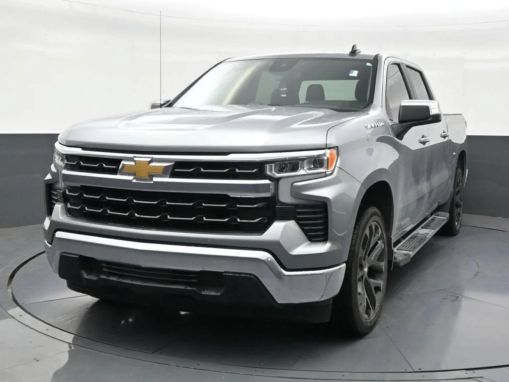 2024 Chevrolet Silverado 1500 LT photo 8