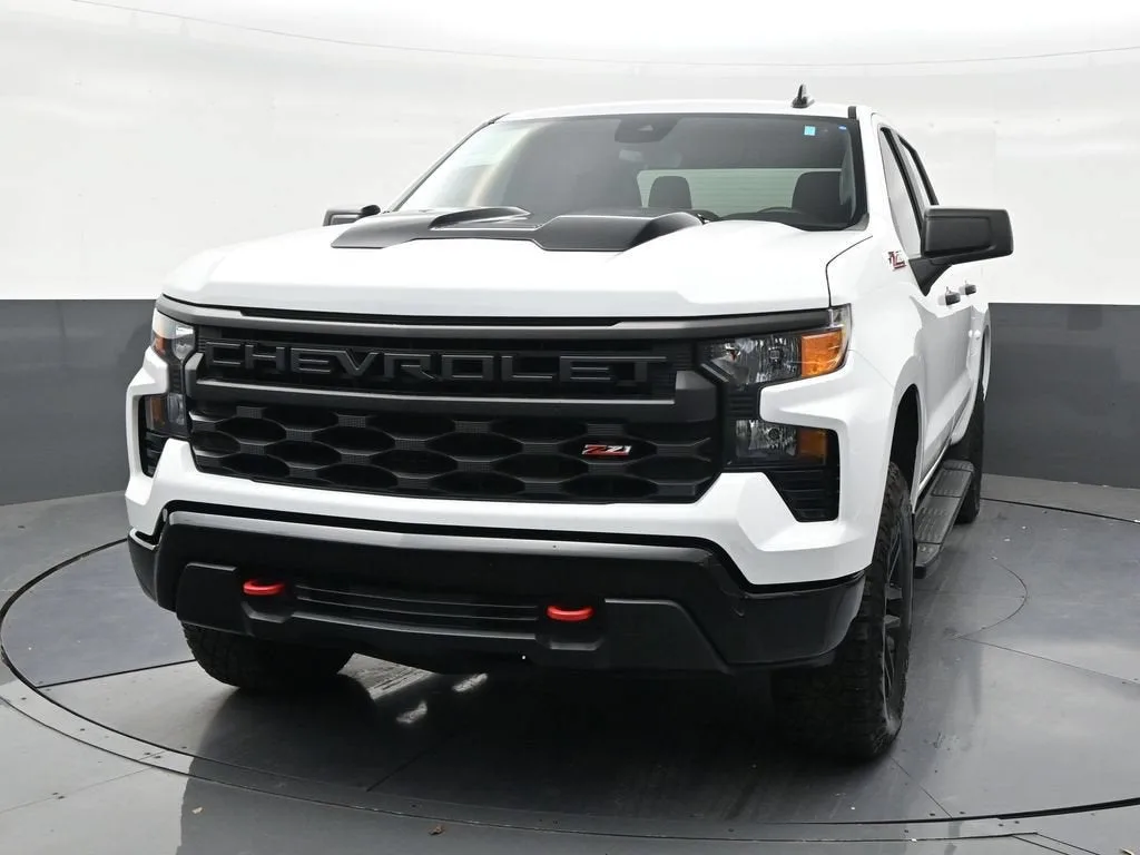 2024 Chevrolet Silverado 1500 Custom Trail Boss photo 8