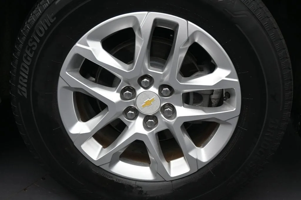 2020 Chevrolet Traverse LS photo 10