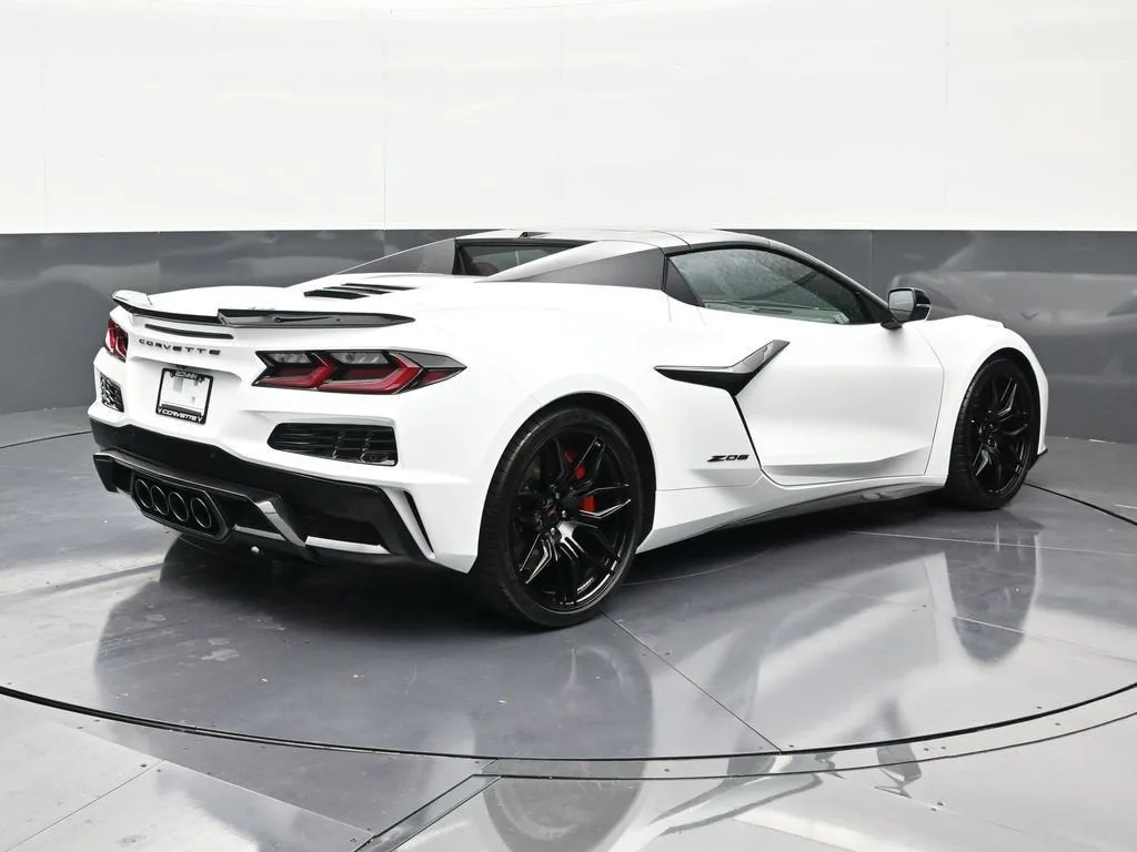 2026 Chevrolet Corvette Z06 1LZ photo 5