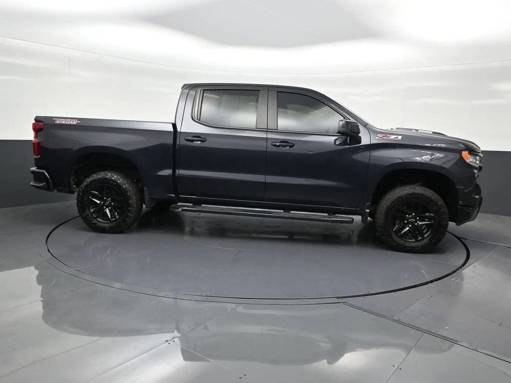 2024 Chevrolet Silverado 1500 LT Trail Boss photo 6
