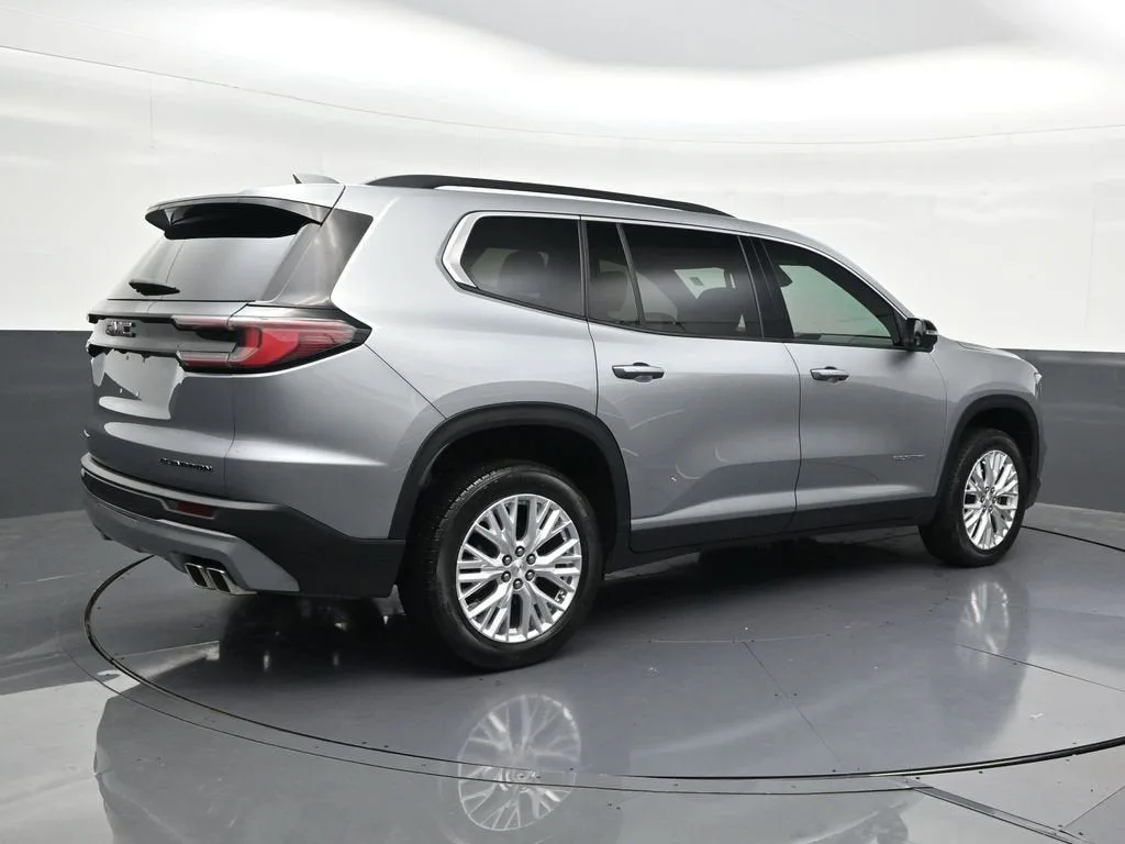 2024 GMC Acadia Elevation photo 5