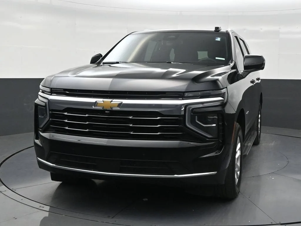 2025 Chevrolet Tahoe LS photo 8