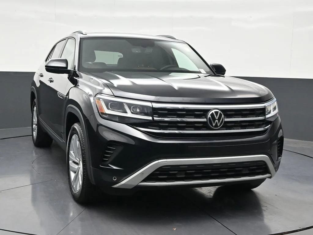 2021 Volkswagen Atlas Cross Sport 2.0T SE w/Technology photo 8